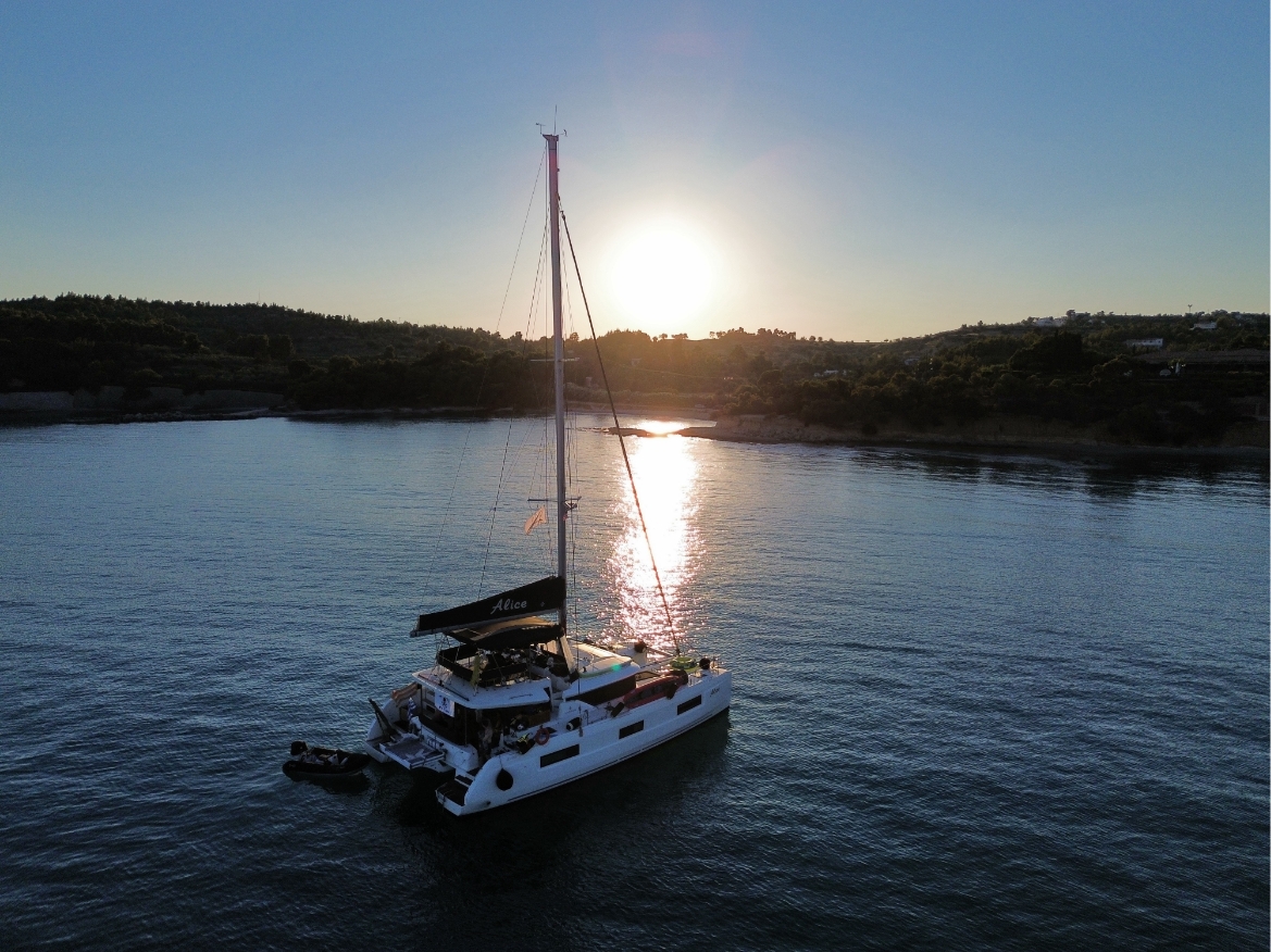 Enjoy Sunset & drinks